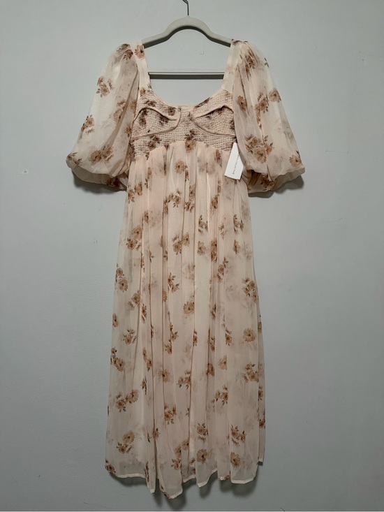 Worth Collective Dresses & Skirts - Coquette Worth Cream Floral Puff-Sleeve Maxi Dress NWT